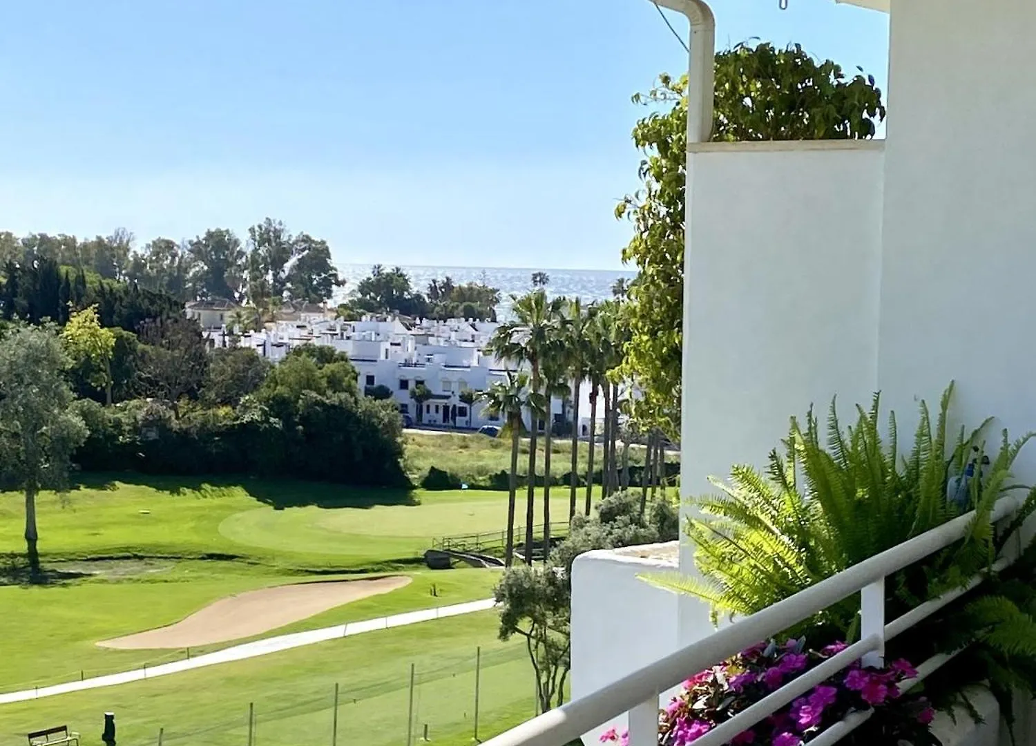 Duplex Vistas Al Golf Guadalmina Marbella Apartment